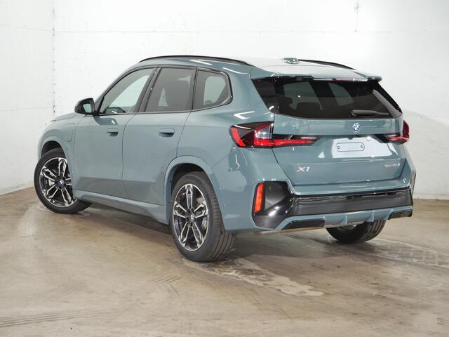 BMW X1 xDrive30e | M-Sport | Harman/kardon | Trekhaak | 19" | Elek. stoelverst. + Massage | Co Pilot | Head up | Stoel + stuurverw.
