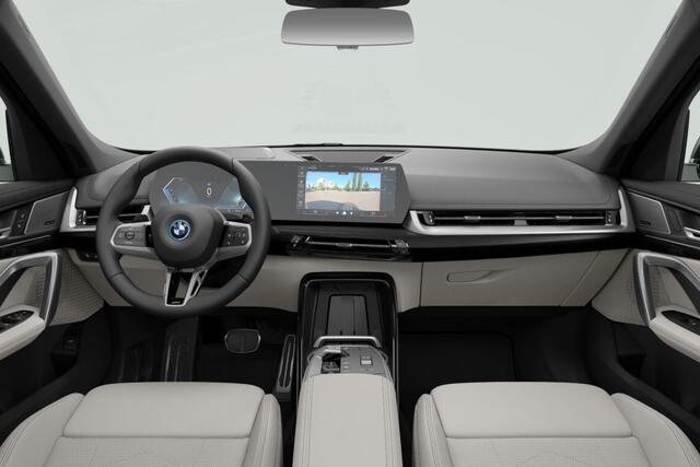 BMW X1 xDrive25e | M Sportpakket Pro | Innovation Pack | Travel Pack | Trekhaak