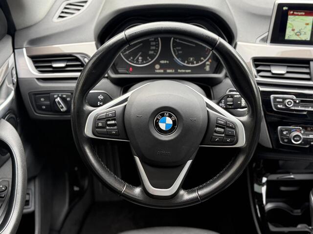 BMW X1 xDrive20i High Executive l Camera l Panorama dak l Leder l Electrische Klep l Trekhaak