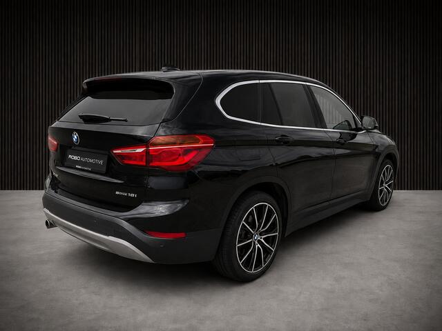 BMW X1 sDrive18i Executive Edition | Stoelverwarming | Head-Up Display | Cruise Control | Parkeersensoren | Navigatie | Keyless | LED | HIFI | Elektrische Achterklep | NAP | Automaat | Dealer Onderhouden