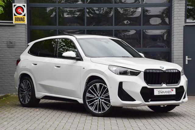 BMW X1 sDrive20i M Sport | Pano | 360 cam | 20 inch | Leer