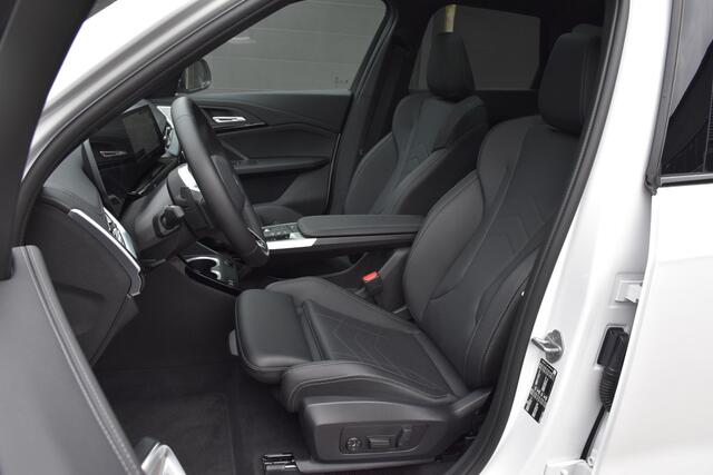 BMW X1 sDrive20i M Sport | Pano | 360 cam | 20 inch | Leer
