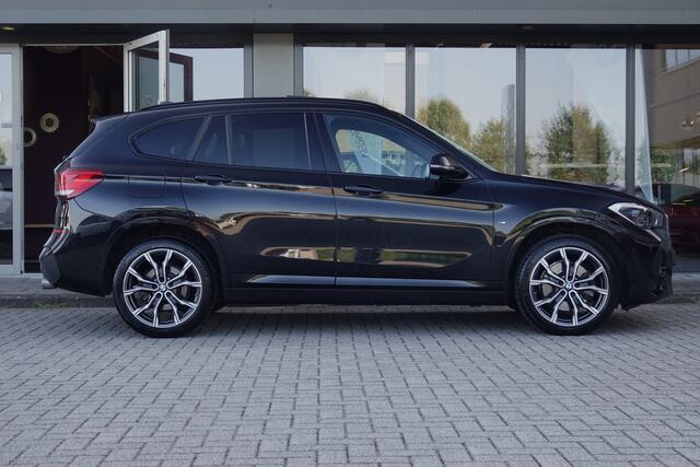BMW X1 xDrive20i High Executive M Sport | Panoramadak | Leder | VOL |