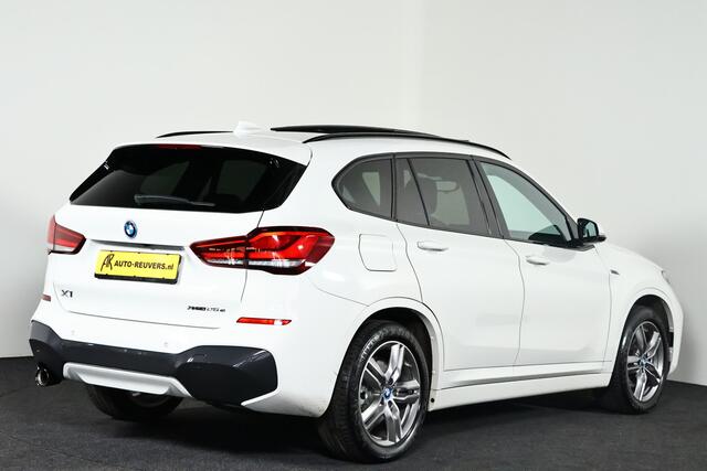 BMW X1 xDrive25e M-Sport / Opendak / HUD / Leder / Memory