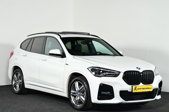 BMW X1 xDrive25e M-Sport / Opendak / HUD / Leder / Memory