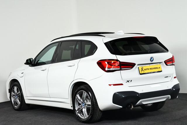 BMW X1 xDrive25e M-Sport / Opendak / HUD / Leder / Memory