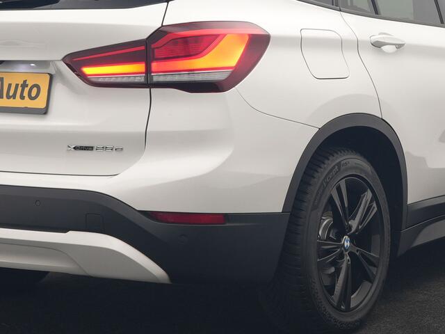 BMW X1 xDrive25e PHEV 221pk Dealer O.H. | Adaptive Cruise | Head Up | Camera | Harman / Kardon | Stoelen Memory & Verwarmd | Navigatie | DAB | Plug In Hybrid |