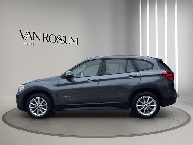 BMW X1 sDrive18i Executive | Verwarmde Sportstoelen | Camera | Led | Trekhaak | Climate | Parksenors V+A |