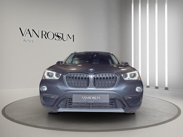 BMW X1 sDrive18i Executive | Verwarmde Sportstoelen | Camera | Led | Trekhaak | Climate | Parksenors V+A |