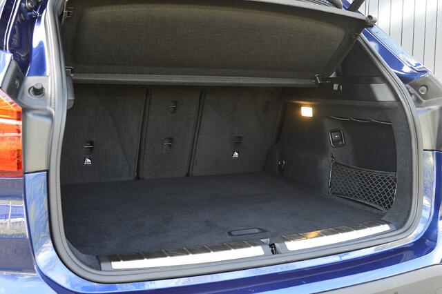 BMW X1 sDrive20i High Executive Rijklaarprijs-Garantie Panorama dak Leder Head-Up Camera Led Navigatie Airco
