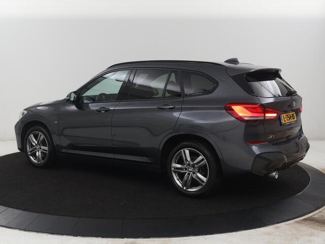 BMW X1 sDrive18i High Executive M-sport | Head-up | Half Leder | Adaptive cruise | Full LED | Climate control | Stoelverwarming | Navigatie | Park assist | Camera |