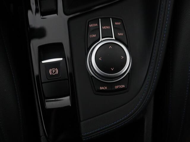 BMW X1 sDrive18i High Executive M-sport | Head-up | Half Leder | Adaptive cruise | Full LED | Climate control | Stoelverwarming | Navigatie | Park assist | Camera |