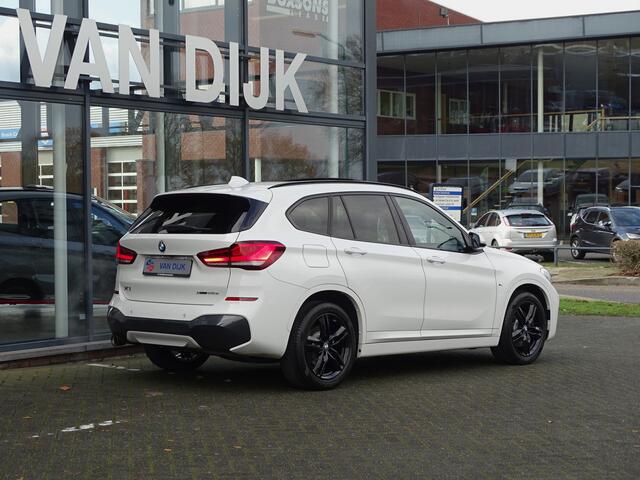 BMW X1 xDrive25e High Exe M Sport Pano.Dak Driving Ass.Plus Head-Up Trekhaak Memory 18'' LM Velgen