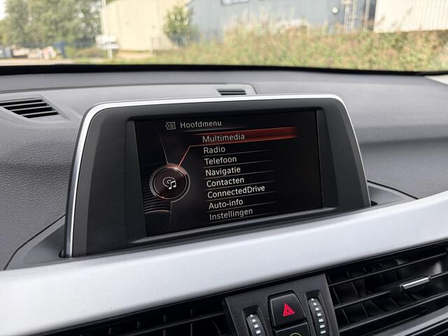 BMW X1 sDrive18i Centennial Executive / NAVI / CRUISE / AIRCO / TREKHAAK / 101dkm! NAP!