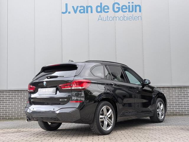 BMW X1 sDrive18i Executive | M-Sport | Panorama | LED| Camera