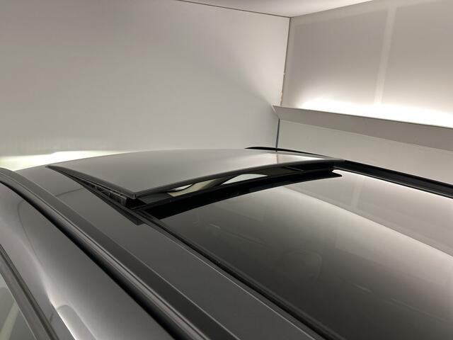 BMW X1 sDrive18i High Exe. Shadow-Line Pano-dak/Leder/18'LMV/Navi+ Keyless Start