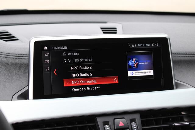 BMW X1 sDrive18i Camera | Stoelverwarming | Navi | Leder | Stoelverwarming | Sportline | Zwarte Velgen | DAB