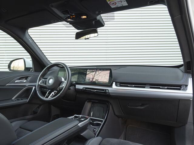 BMW X1 xDrive25e M-Sport - Stoelverwarming - Camera - Adaptive LED