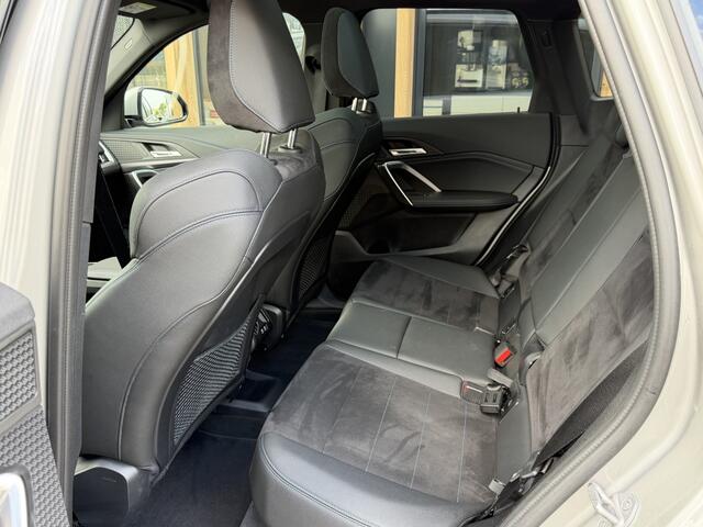BMW X1 xDrive25e M-sport | Camera | Panorama-dak | Keyless |