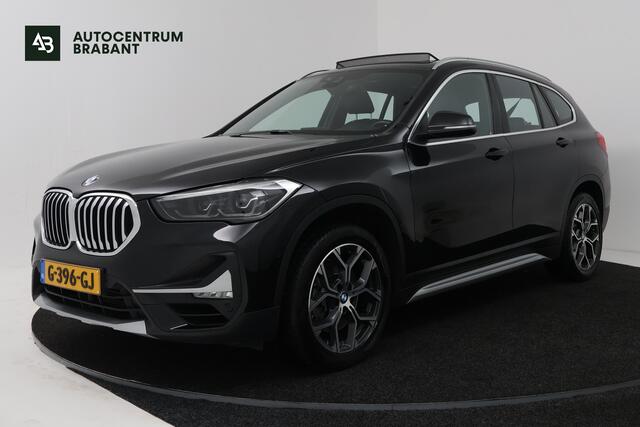 BMW X1 sDrive20i VDL Nedcar Edition (PANORAMADAK, CAMERA, STOELVERWARMING, PARKEERSENSOREN)