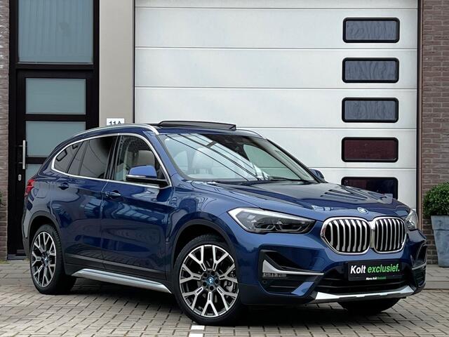 BMW X1 xDrive25e High Executive 220 PK Plug in Hybride | Panoramdak | Navigatie | 19" Velgen | Leder Int | Park Assist | DAB | Keyless | 1e Eigenaar!