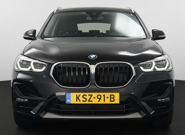 BMW X1 xDrive25e Executive CAMERA/NAVI/HEAD-UP