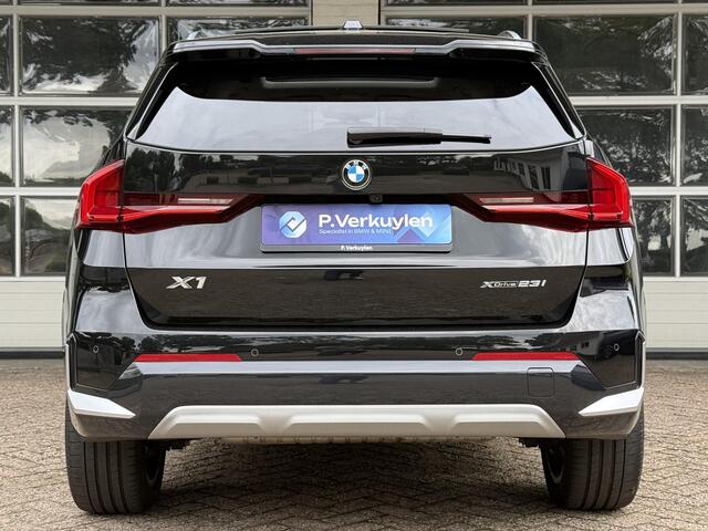 BMW X1 xDrive23i X LINE | PANORAMA | ELEKTRISCHE STOELEN | SPORTSTOELEN | LEDER | HARMAN KARDON | NEDERLANDE AUTO |