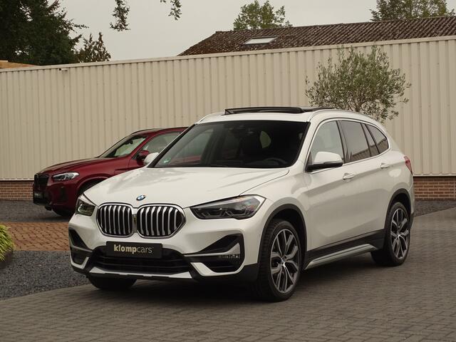 BMW X1 xDrive25i | BOMVOL!! | Uniek | Carplay|Trekhk|PearlWeiss|HUD|Zie tekst!