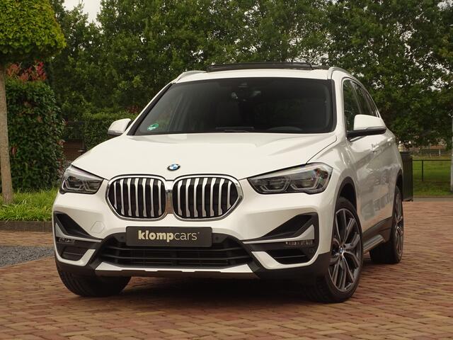 BMW X1 xDrive25i | BOMVOL!! | Uniek | Carplay|Trekhk|PearlWeiss|HUD|Zie tekst!