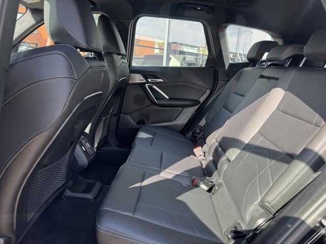 BMW X1 sDrive20i | PANORAMADAK | MASSAGESTOELEN |
