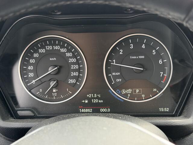 BMW X1 xDrive20i Centennial High Executive | Nieuw Binnen! | HUD | Stoelverwarming | Trekhaak