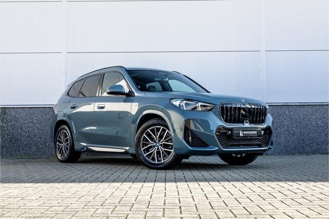 BMW X1 xDrive30e Pano / Leder / Harman Kardon / 360 camera / Head-up / Massage stoel /