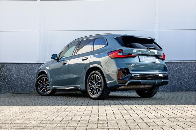 BMW X1 xDrive30e Pano / Leder / Harman Kardon / 360 camera / Head-up / Massage stoel /