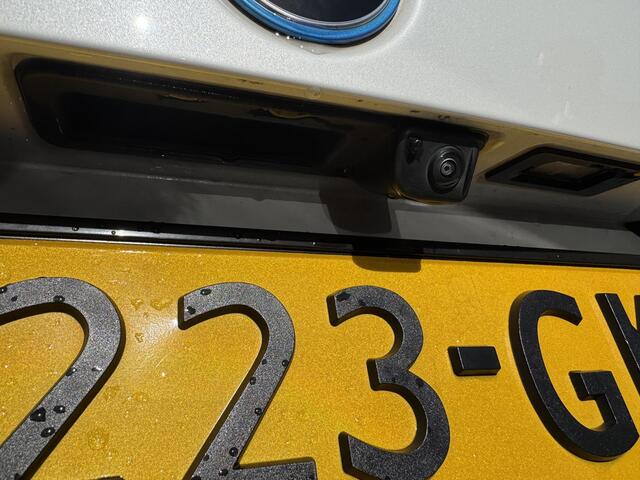 BMW X1 xDrive25e X-Line High Executive PHEV | VAN: 35.900,- VOOR: 32.877,- UW HERFSTVOORDEEL: 3.023,- | HEAD UP DISPLAY | LEDER | STOELVERWARMING| COMFORT ACCESS| ELEK. ACHTERKLEP| ELEK. WEGKLAPBARE TREKHAAK| HUD| 360 CAMERA| APPLE CARPLAY
