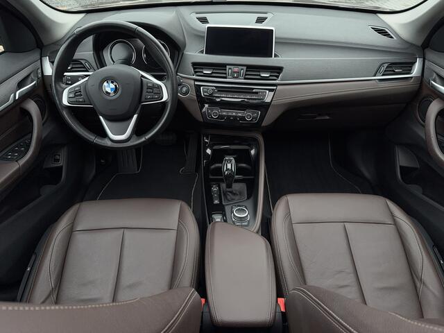 BMW X1 xDrive25i X-line | Stuurverw. | KeylessEntr. | 230PK! | Schuifdak | Unieke kleur!