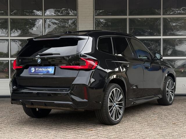 BMW X1 xDrive30e M SPORT | PANORAMA | ELEKTR. STOELEN | 20 INCH VELGEN | 360 CAMERA | HEAD UP | DRIVING ASS. PROFF |