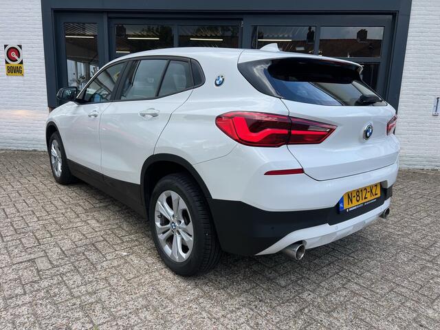BMW X2 sDrive20i High Executive | Leer | Stoelverwarming | PDC |