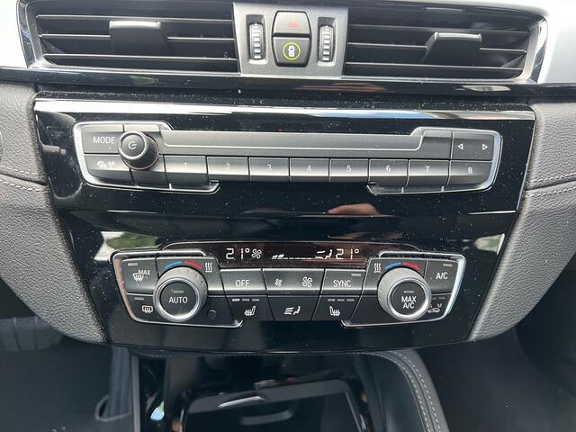 BMW X2 sDrive20i High Executive | Leer | Stoelverwarming | PDC |