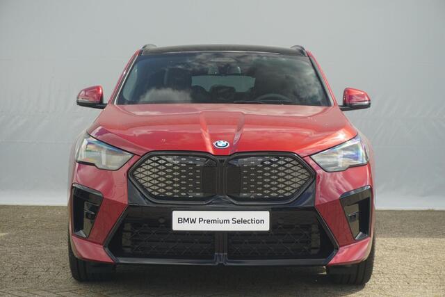 BMW X2 iX2 xDrive30 M Sport Pro Trekhaak / Panorama Dak / Harman Kardon / Comfort Acces / Elektrische Stoelen