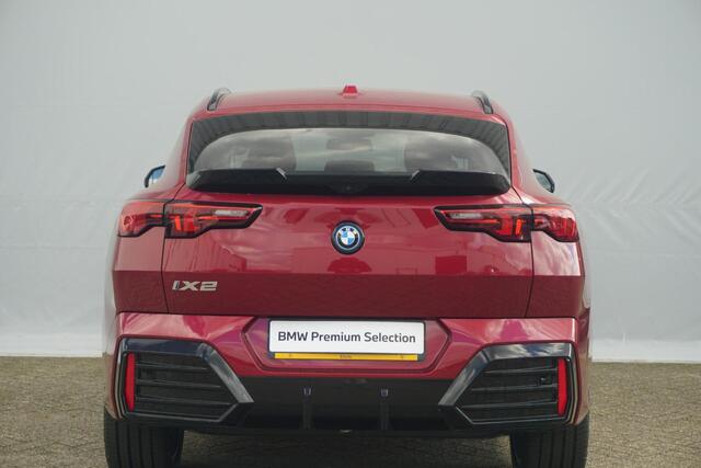 BMW X2 iX2 xDrive30 M Sport Pro Trekhaak / Panorama Dak / Harman Kardon / Comfort Acces / Elektrische Stoelen