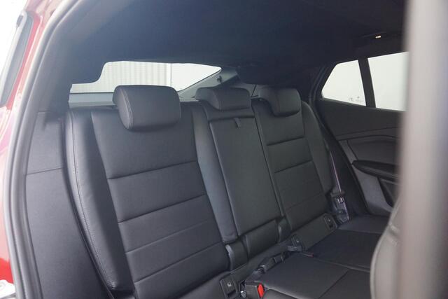 BMW X2 iX2 xDrive30 M Sport Pro Trekhaak / Panorama Dak / Harman Kardon / Comfort Acces / Elektrische Stoelen