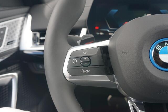BMW X2 iX2 xDrive30 M Sport Pro Trekhaak / Panorama Dak / Harman Kardon / Comfort Acces / Elektrische Stoelen