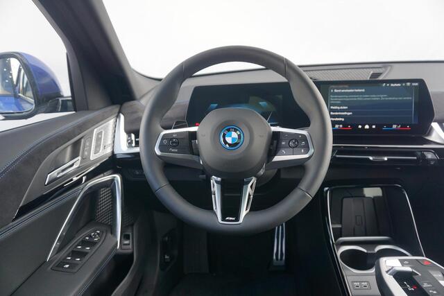 BMW X2 iX2 eDrive20 | M Sportpakket Pro | Premium Pakket | Comfort pakket