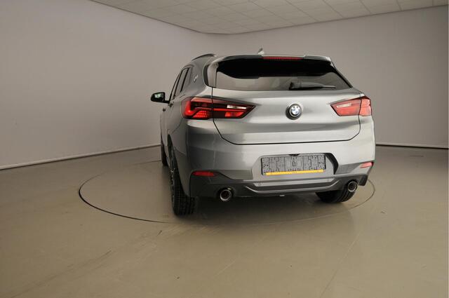 BMW X2 xDrive20i High Executive M-Sportpakket / Panorama Dak / Hifi / Comfort Acces