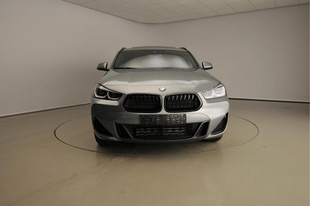 BMW X2 xDrive20i High Executive M-Sportpakket / Panorama Dak / Hifi / Comfort Acces