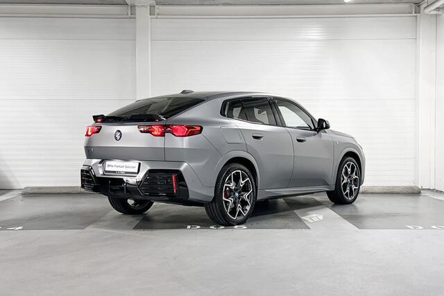 BMW X2 iX2 eDrive20 | M-Sport Pro | Innovation Pack | Harman/Kardon | Panoramadak | Comfort Access