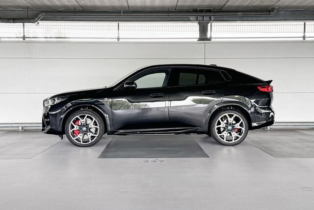 BMW X2 iX2 eDrive20 | Stuurwielrand verwarmd | Driving Assistant Plus