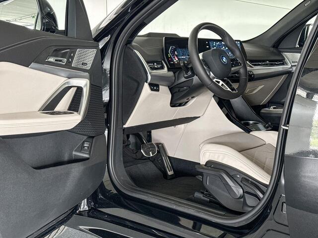 BMW X2 iX2 eDrive20 | Stuurwielrand verwarmd | Driving Assistant Plus