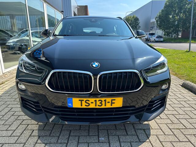 BMW X2 sDrive18i Executive Schuifdak