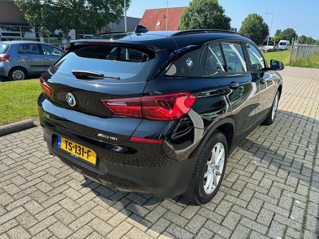 BMW X2 sDrive18i Executive Schuifdak